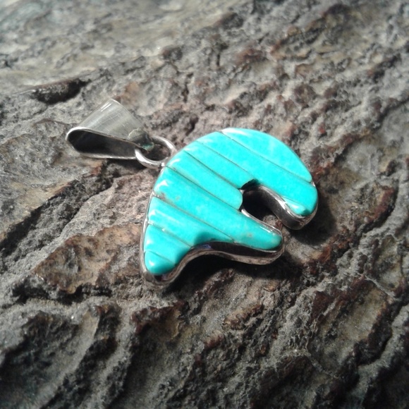 Sterling silver reversible bear fetish pendant - Picture 5 of 8